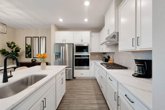 New 5BR Reunion Villa, Themed Rooms, Resort Pools - Image 5